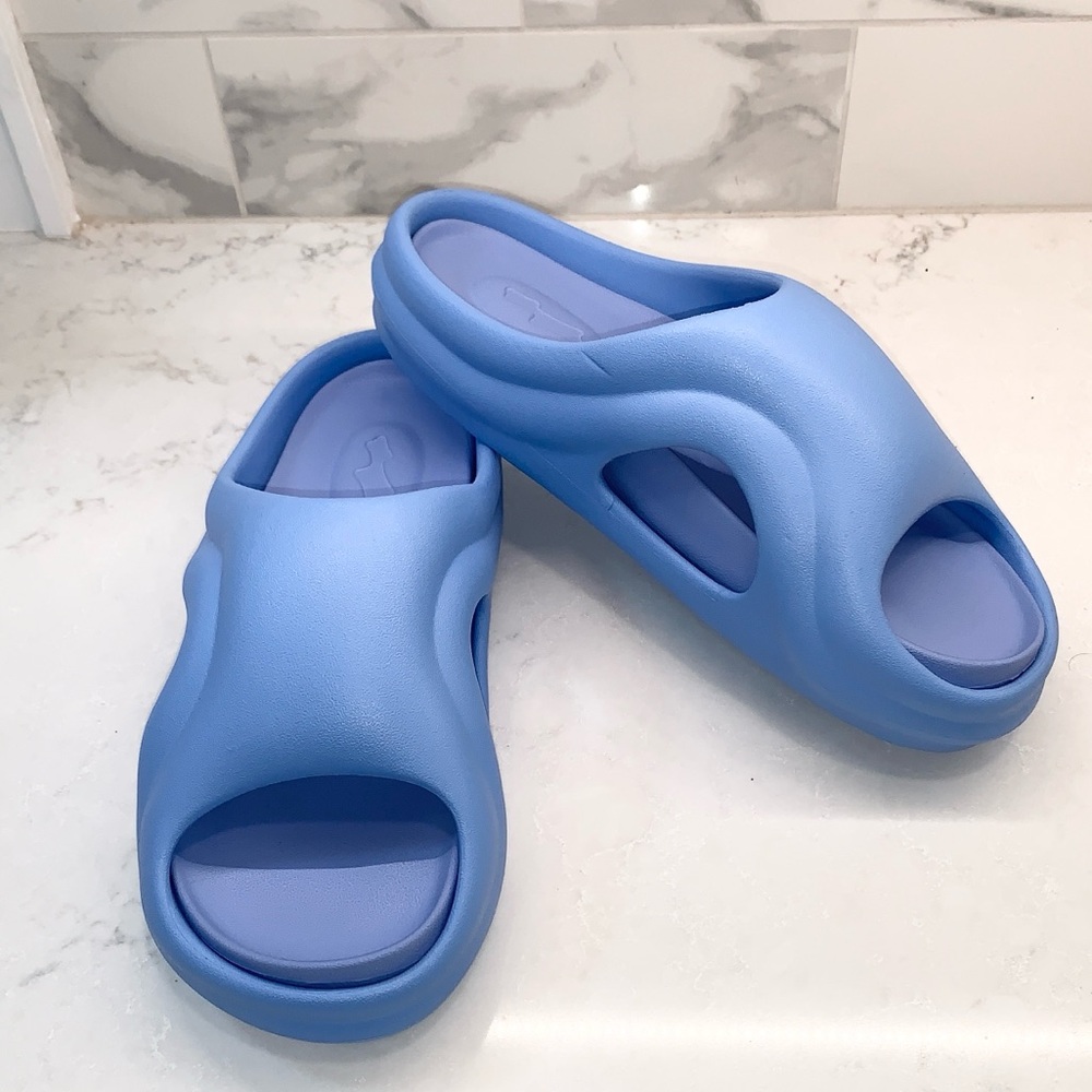 SKYLRK Justin Bieber Blue Cosmos Beach Slide Sandals Size 11